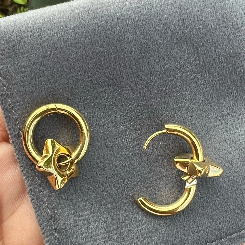 Two in One Gold Star Charm Hoop Earrings - Women Jewelry Stainless steel - Picture 5 of 8